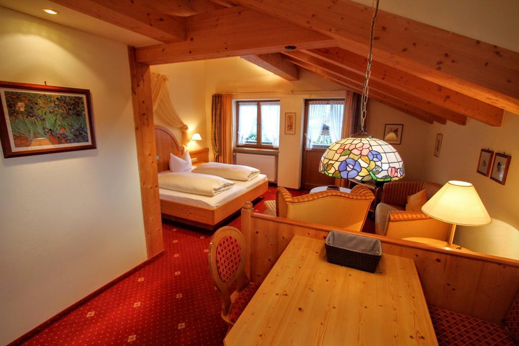 Gatterhof Hotel Riezlern Room photo