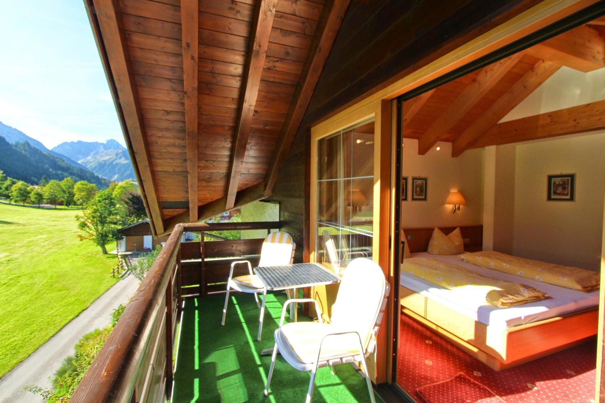 Gatterhof Hotel Riezlern Room photo