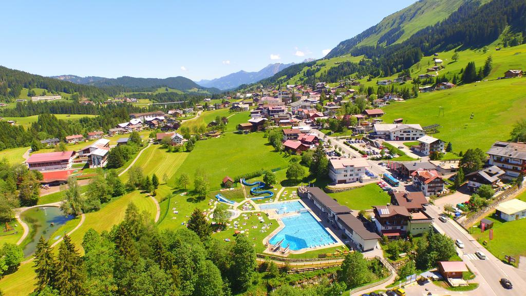 Gatterhof Hotel Riezlern Exterior photo