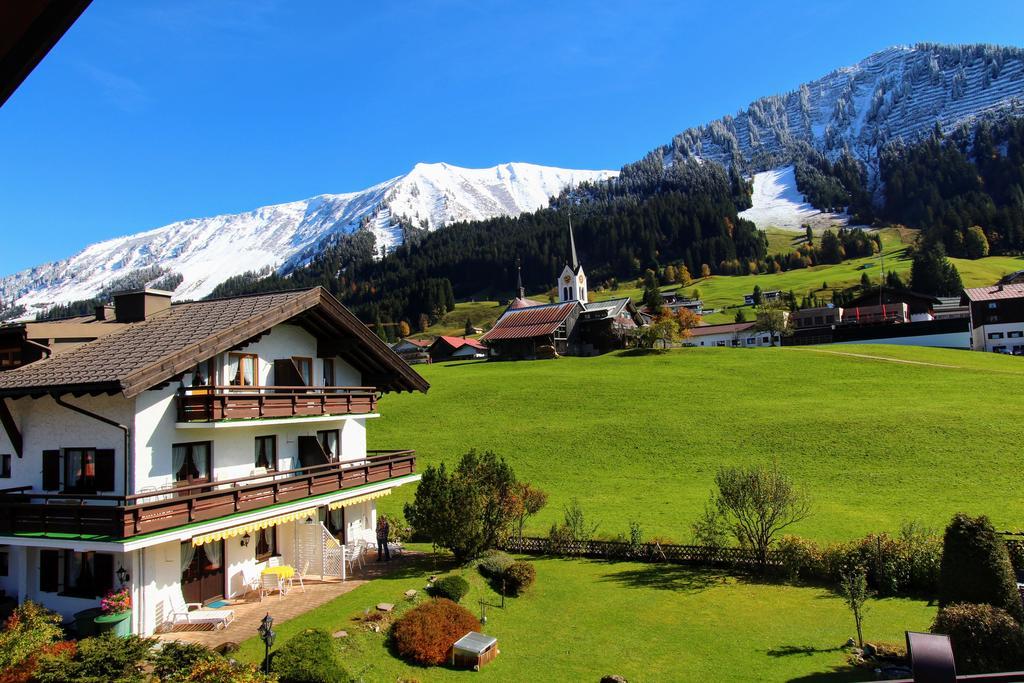 Gatterhof Hotel Riezlern Exterior photo